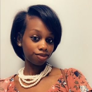 Meet your Posher, Shakari